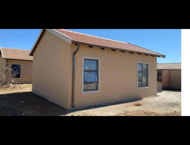 2 BEDROOM HOUSE FOR SALE IN BLOEMSPRUIT